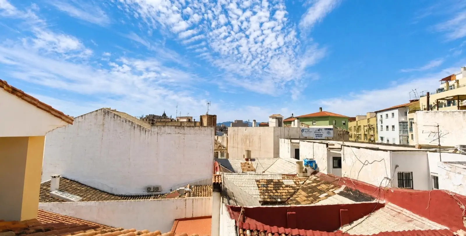 Sale of penthouse in Málaga Centro 26