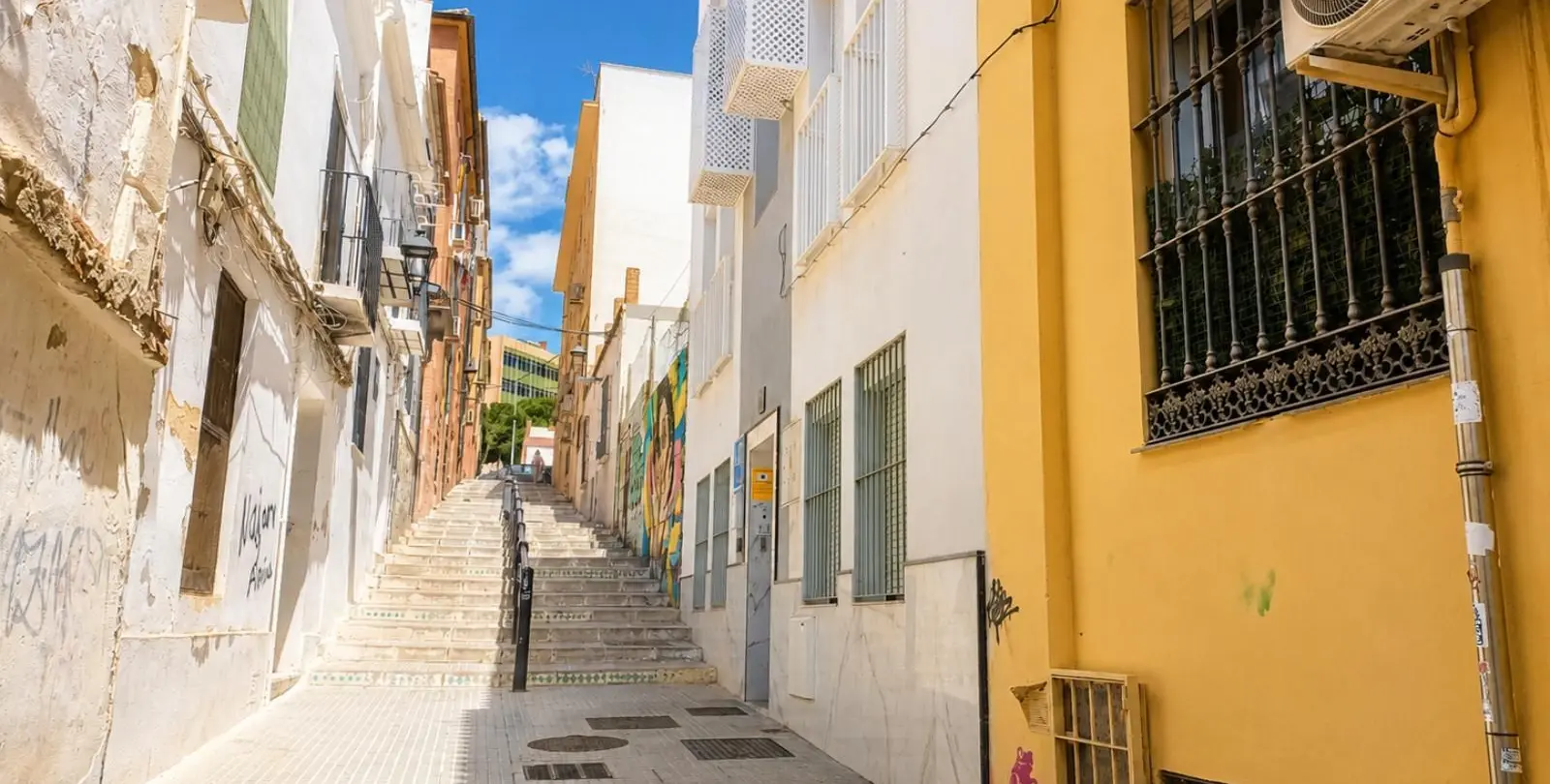 Sale of penthouse in Málaga Centro 32