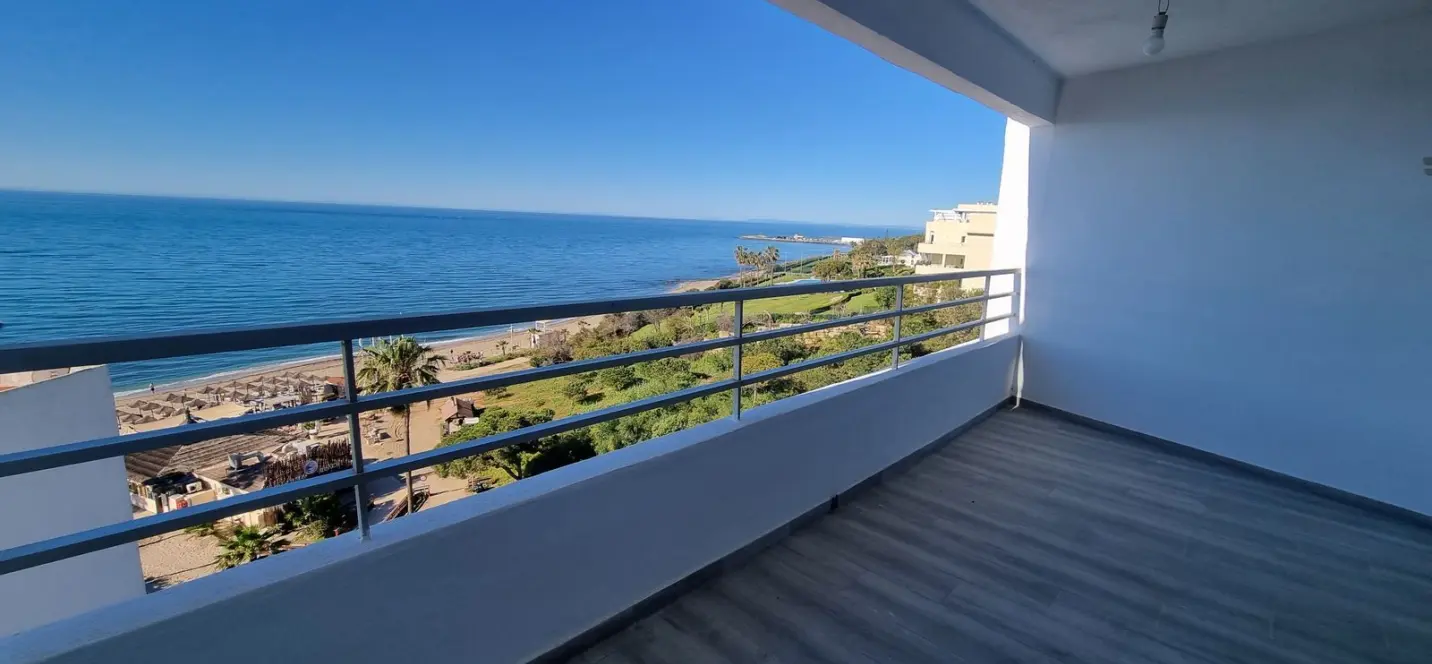 Sale of studio in Calahonda 0