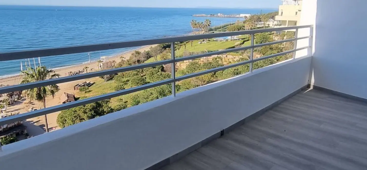Sale of studio in Calahonda 3