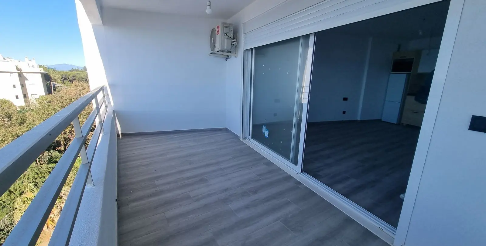 Sale of studio in Calahonda 5