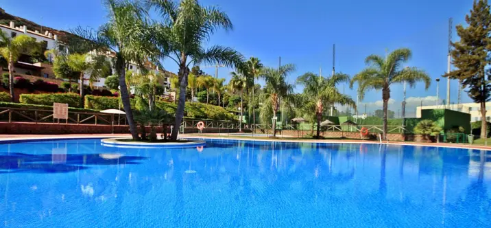 Sale of middle floor apartment in La Cala de Mijas 0