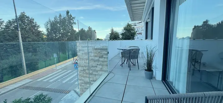 Sale of middle floor apartment in La Cala de Mijas 2