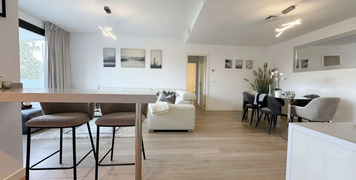 Sale of middle floor apartment in La Cala de Mijas 4