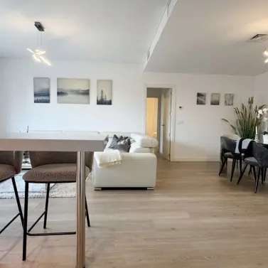 Sale of middle floor apartment in La Cala de Mijas