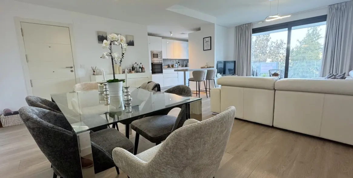 Sale of middle floor apartment in La Cala de Mijas 6
