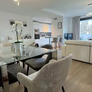 Sale of middle floor apartment in La Cala de Mijas