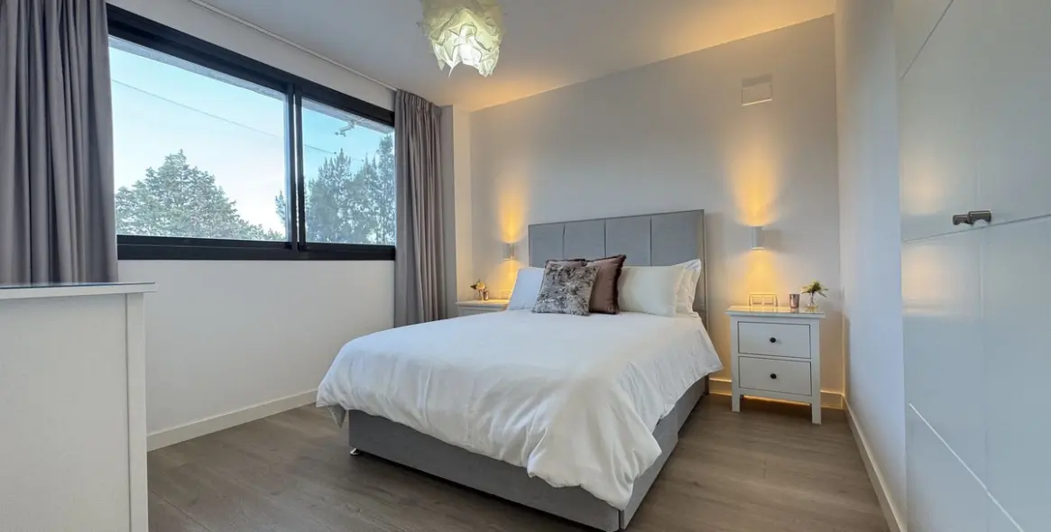 Sale of middle floor apartment in La Cala de Mijas 10
