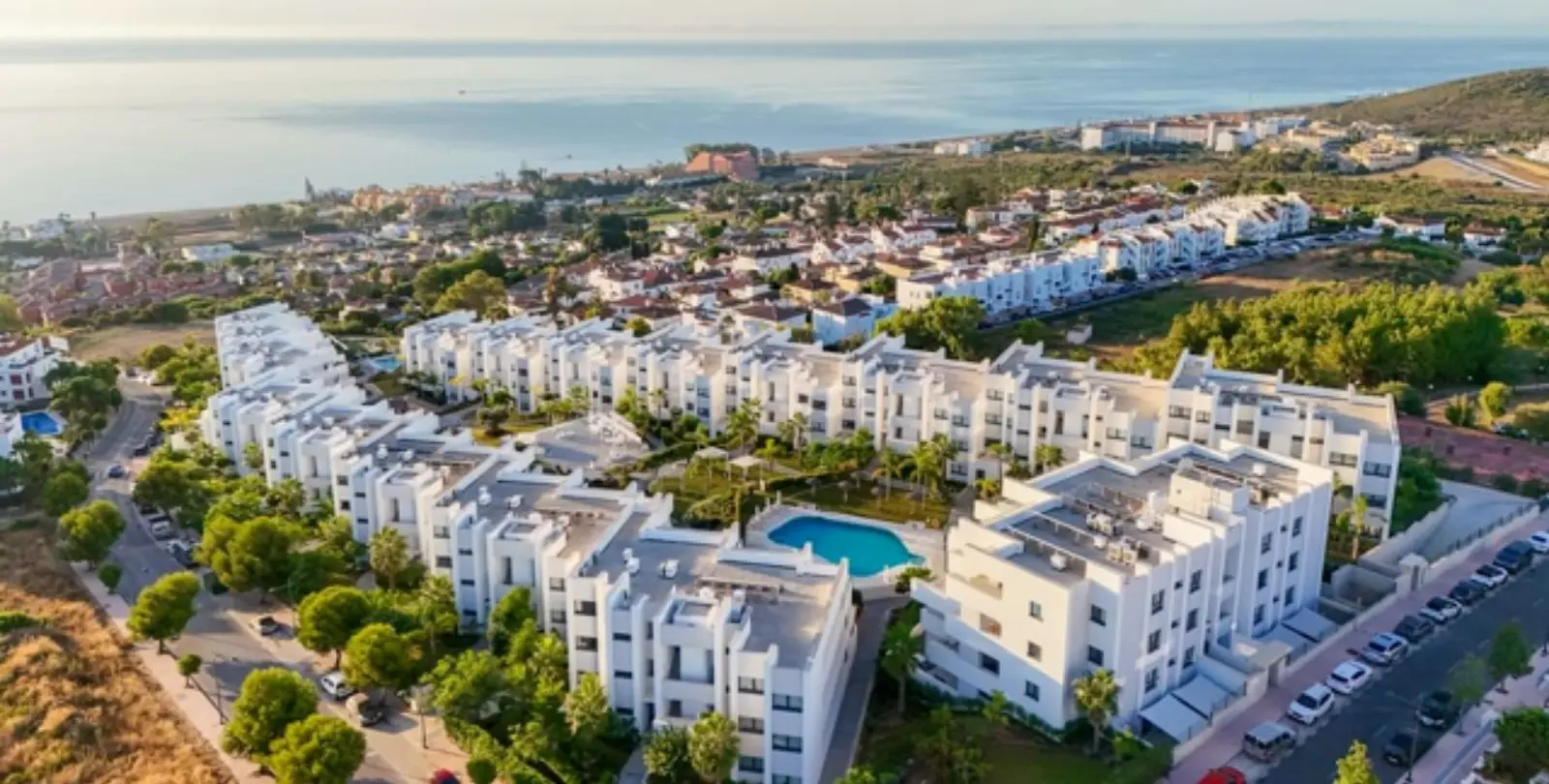 Sale of middle floor apartment in Manilva 19