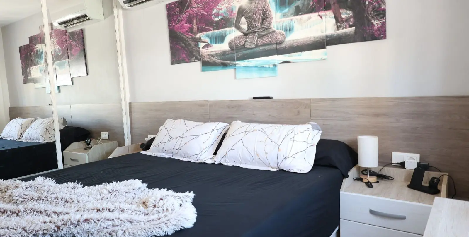 Sale of penthouse in Calahonda 25