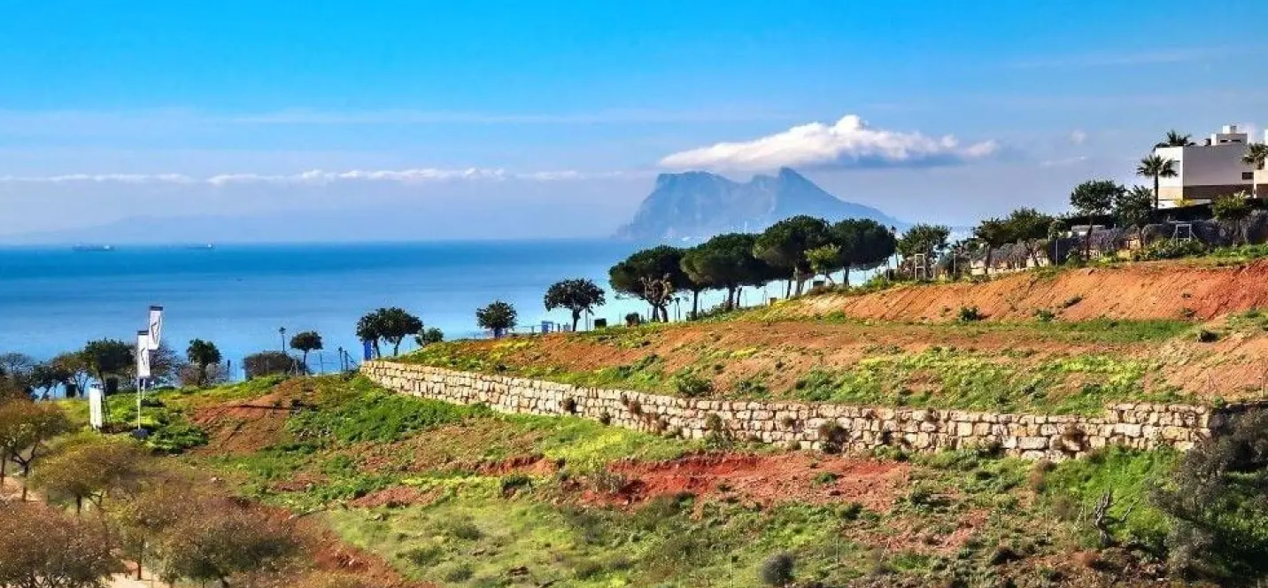 Sale of residential plot in Manilva 0