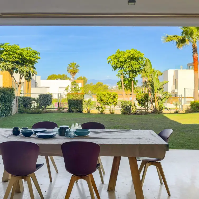 Venta de apartamento en planta baja en Cabopino