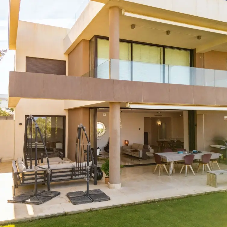 Venta de apartamento en planta baja en Cabopino