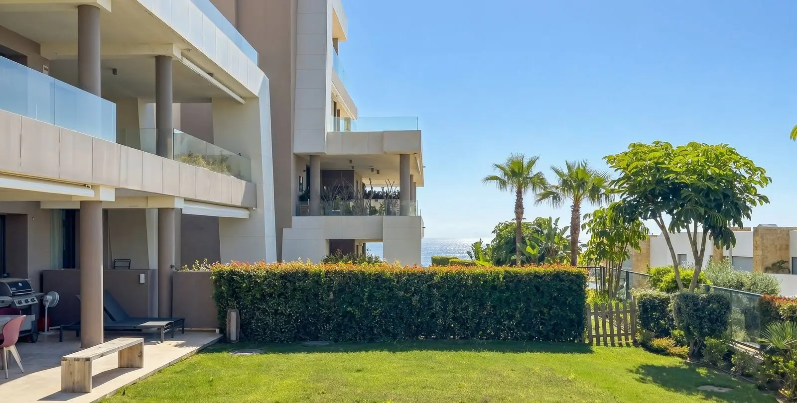 Venta de apartamento en planta baja en Cabopino 6