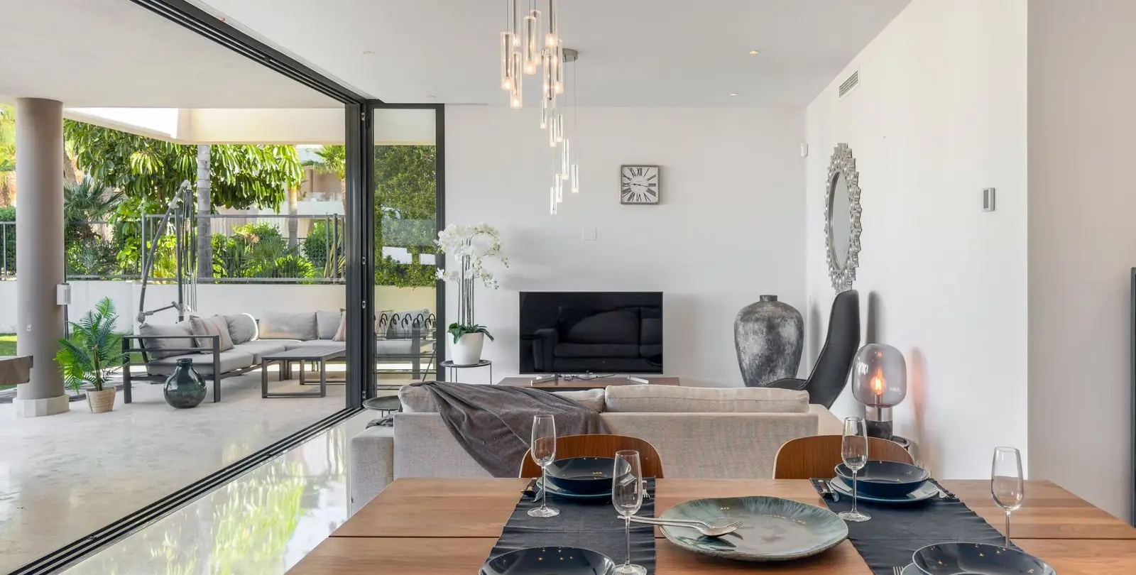 Venta de apartamento en planta baja en Cabopino 8