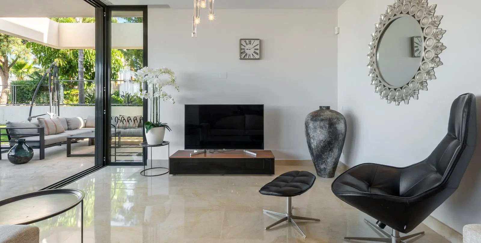 Venta de apartamento en planta baja en Cabopino 12