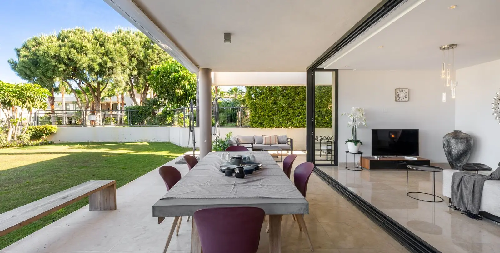 Venta de apartamento en planta baja en Cabopino 28