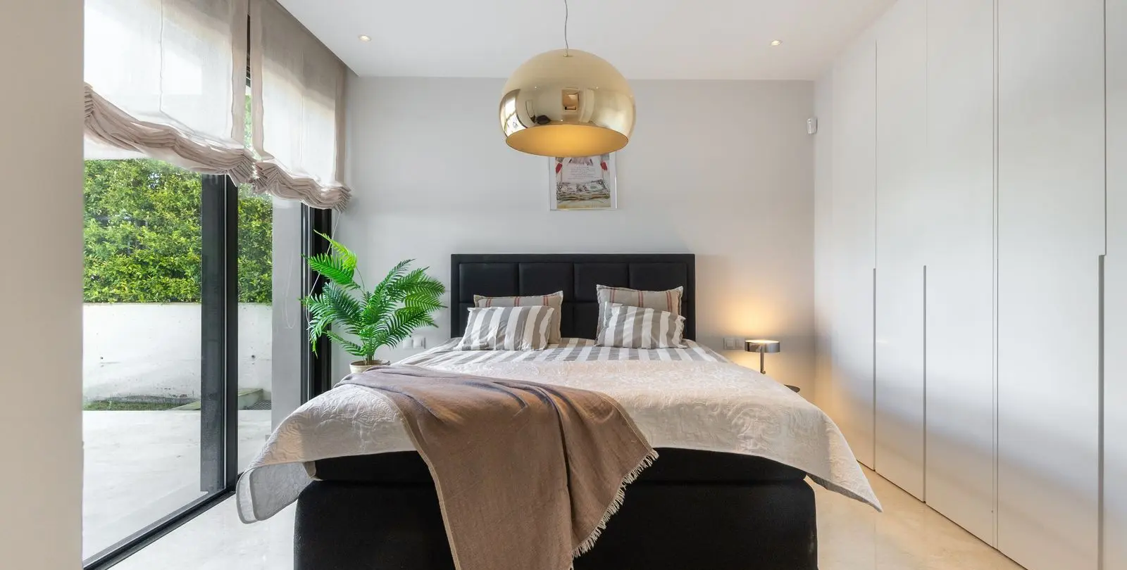 Venta de apartamento en planta baja en Cabopino 32
