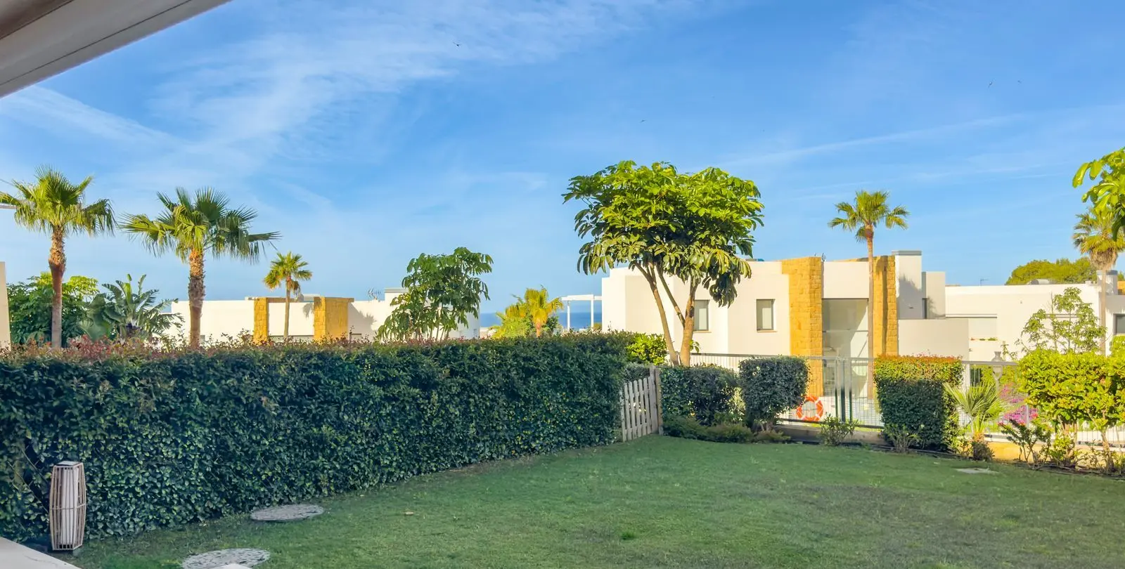 Venta de apartamento en planta baja en Cabopino 50