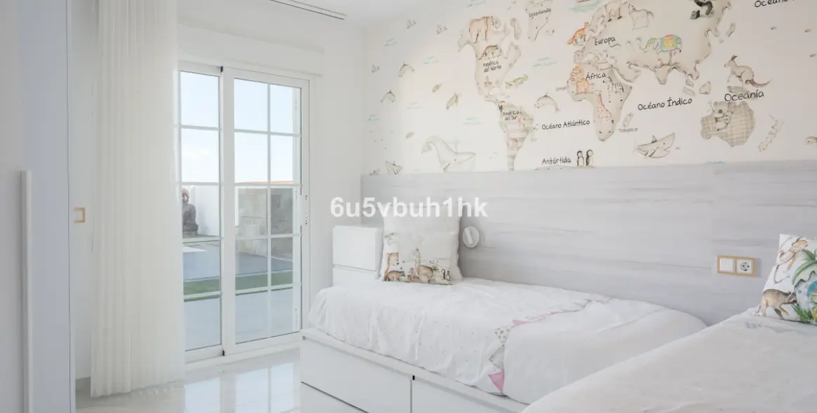 Продажа дома на две семьи в La Mairena 29