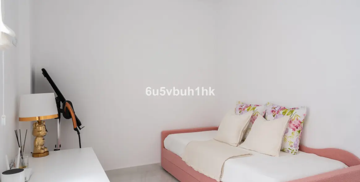 Продажа дома на две семьи в La Mairena 31