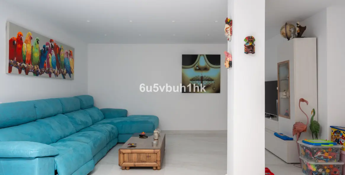 Продажа дома на две семьи в La Mairena 34