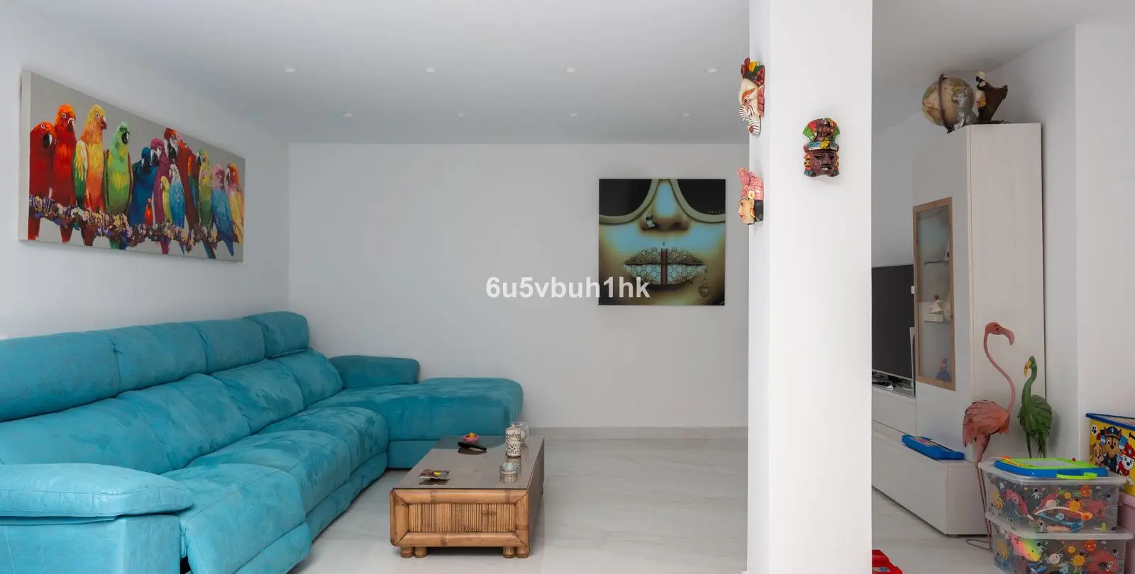 Sale of semi-detached house in La Mairena 32