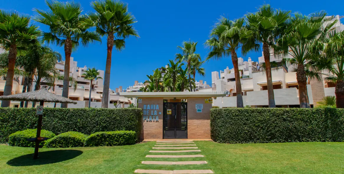 Sale of penthouse in Estepona 28