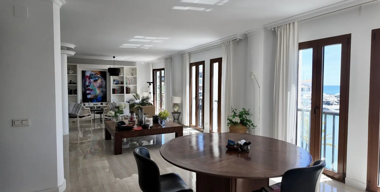 Продажа двухуровневого пентхауса в La Duquesa 10