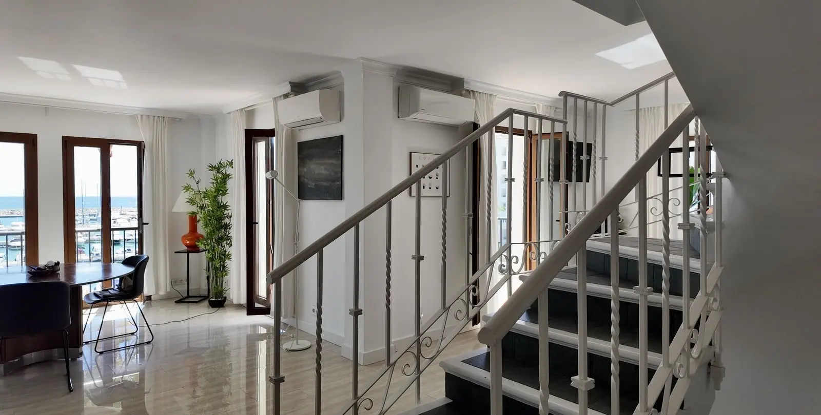 Продажа двухуровневого пентхауса в La Duquesa 32