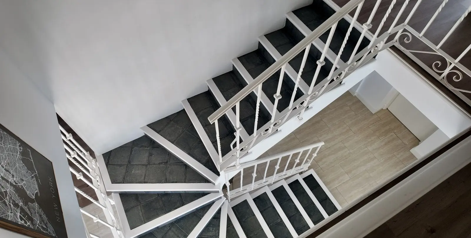Продажа двухуровневого пентхауса в La Duquesa 33