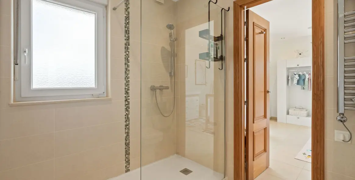 Продажа  отдельно стоящей виллы в Alhaurín el Grande 15