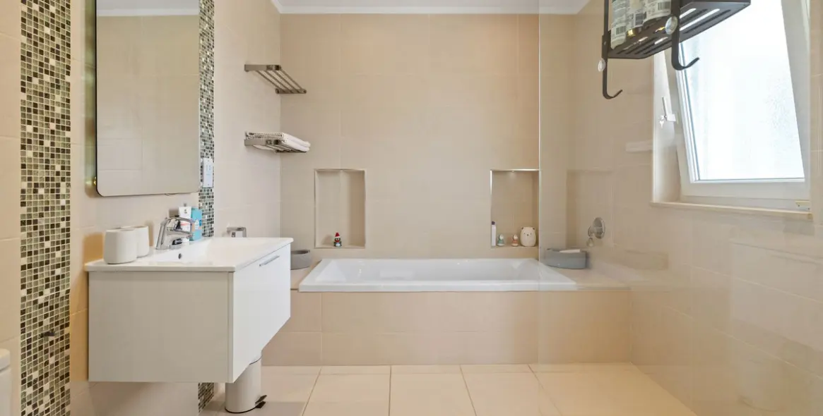 Продажа  отдельно стоящей виллы в Alhaurín el Grande 19