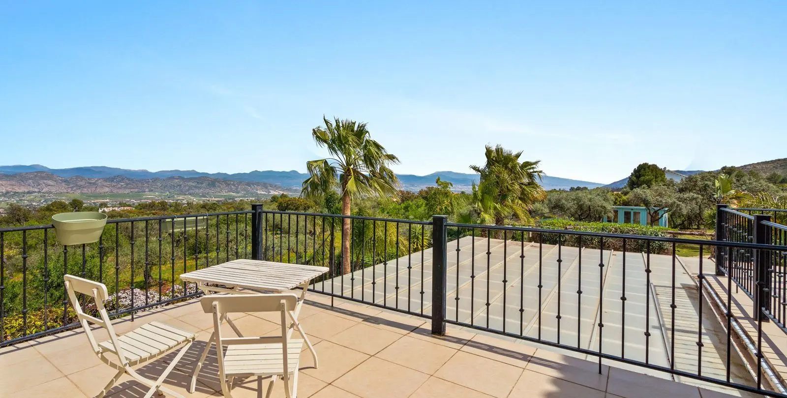 Sale of detached villa in Alhaurín el Grande 23