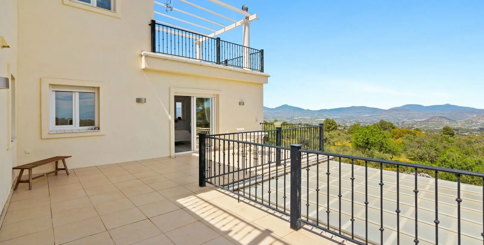 Sale of detached villa in Alhaurín el Grande 25