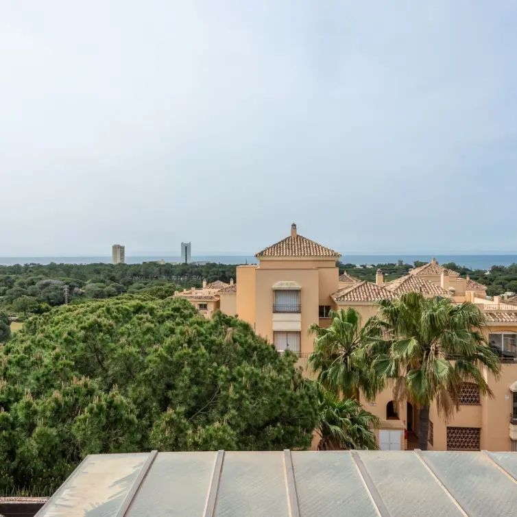 Продажа двухуровневого пентхауса в Elviria