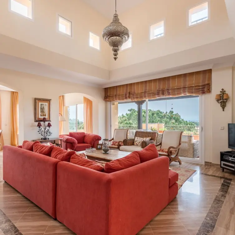Продажа двухуровневого пентхауса в Elviria