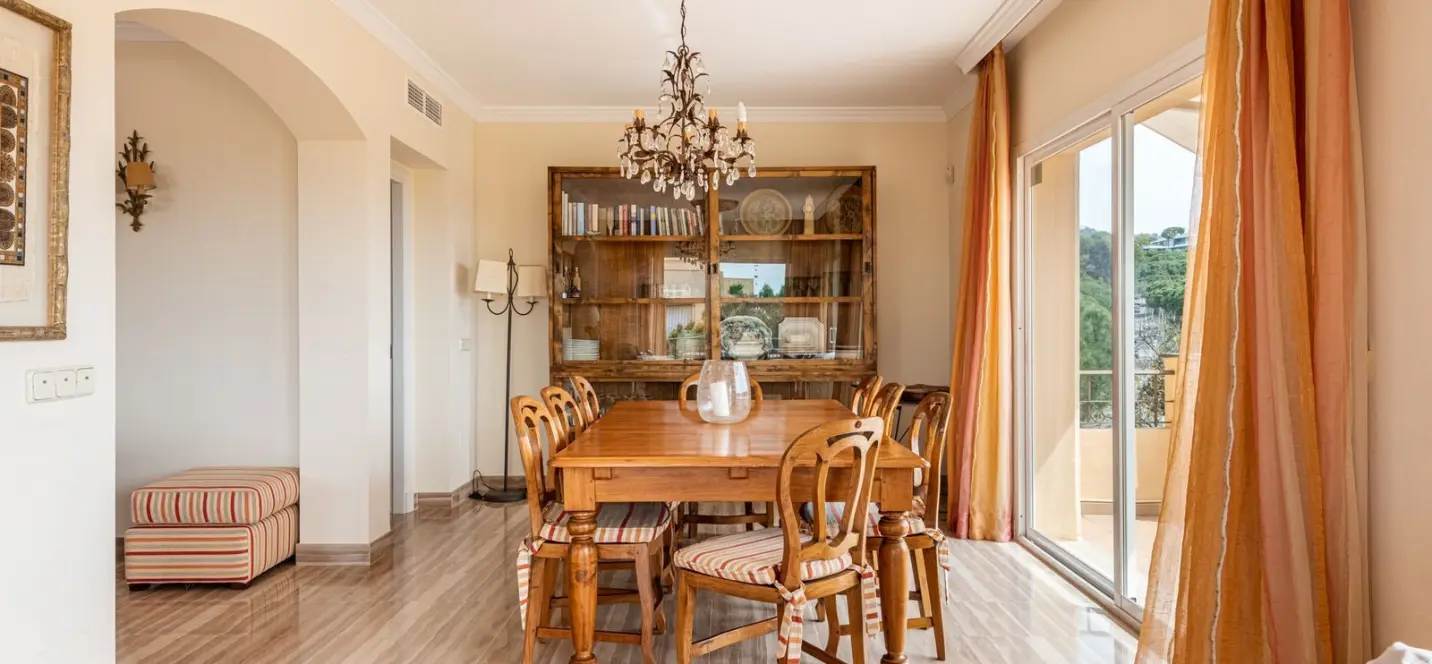 Продажа двухуровневого пентхауса в Elviria 4
