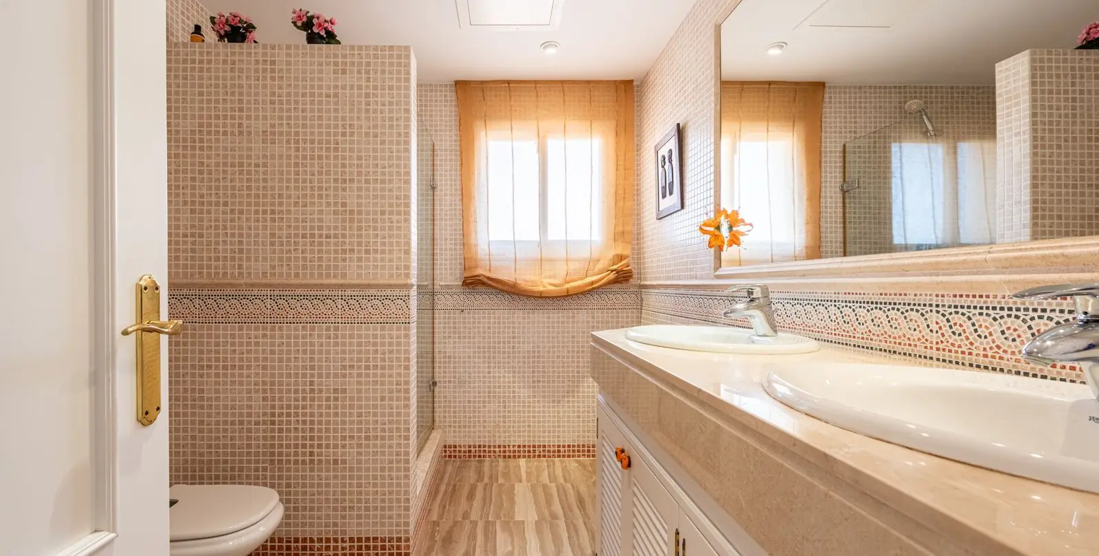 Продажа двухуровневого пентхауса в Elviria 31