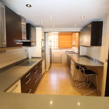 Long-term rent of semi-detached house in The Golden Mile