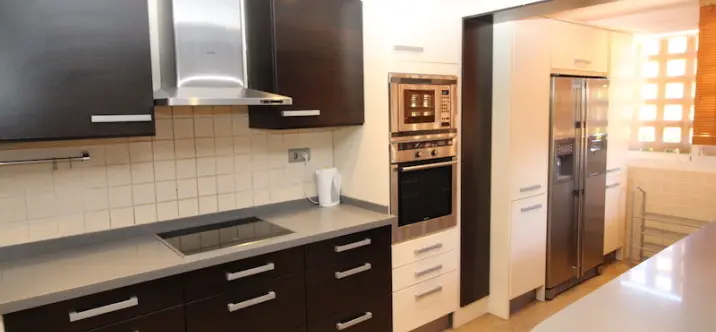 Long-term rent of semi-detached house in The Golden Mile 2