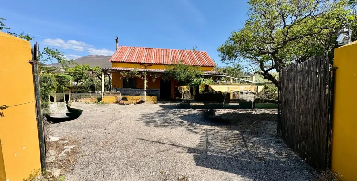 Sale of residential plot in Estepona 5