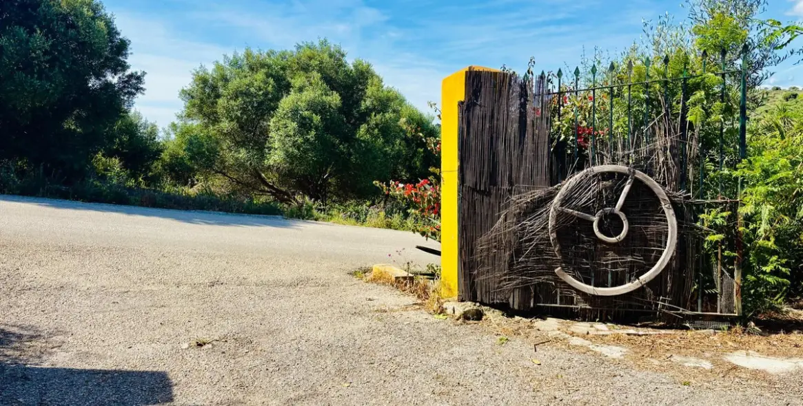 Sale of residential plot in Estepona 7