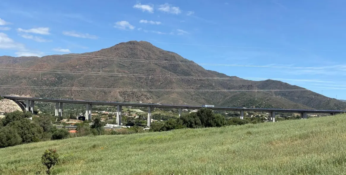 Sale of residential plot in Estepona 12