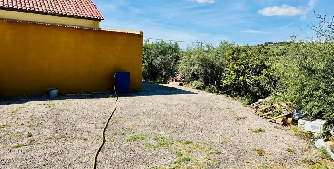 Sale of residential plot in Estepona 18