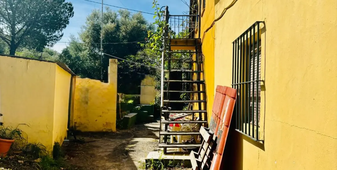 Sale of residential plot in Estepona 26