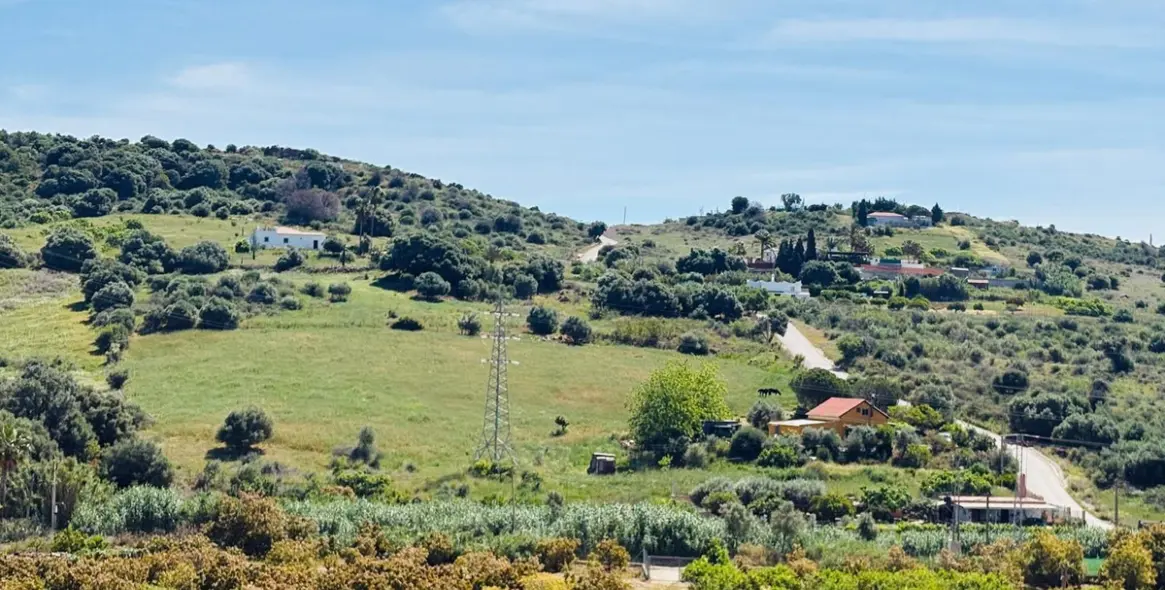 Sale of residential plot in Estepona 27