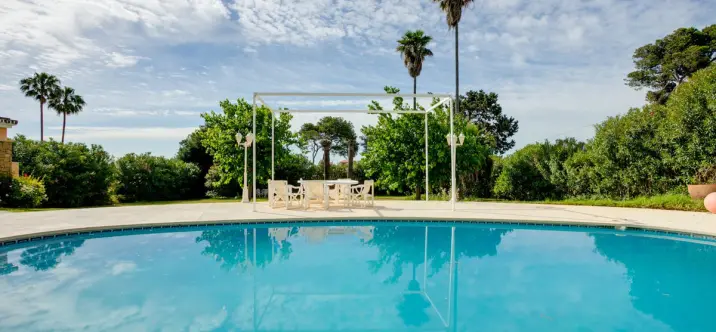 Venta de villa independiente en Estepona 3