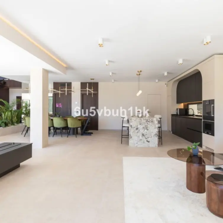 Sale of detached villa in Benahavís