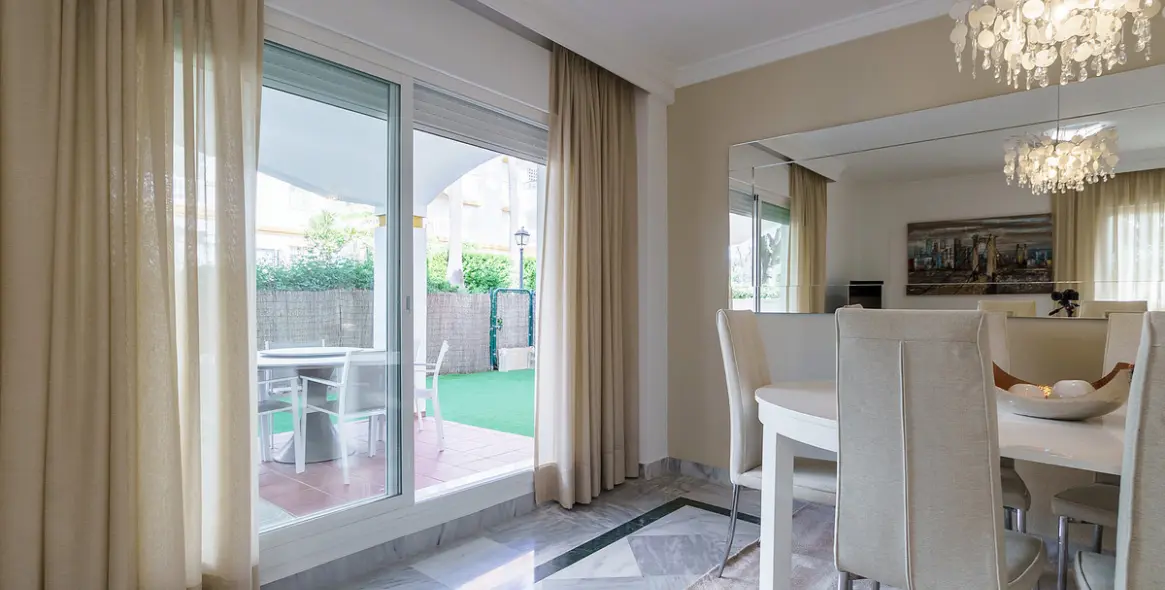 Short-term rent of ground floor apartment in Nueva Andalucía 4
